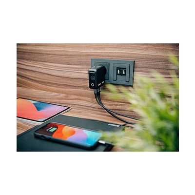 Verbatim, Mini ładowarka GaN z wyświetlaczem TFT 2 x USB-C / 1 x USB-A 100W