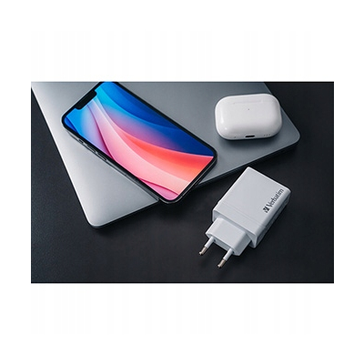 Verbatim Zasilacz / sieciowy adapter 30W, 4-portowy 1x USB-C 3x USB-A 49701