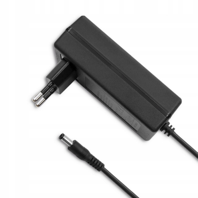 Qoltec Zasilacz wtyczkowy 25W 5V 5A 5.5*2.1