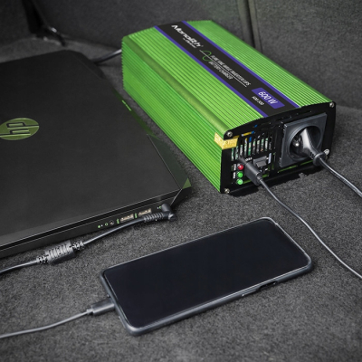 Qoltec Przetwornica Monolith ładowanie baterii UPS 300W 600W 12V/230V