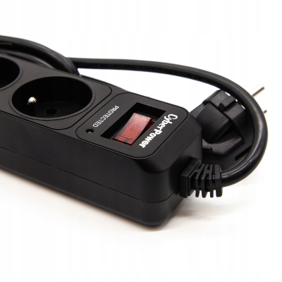 CyberPower Listwa przeciwprzepięciowa B0520SC0-FR