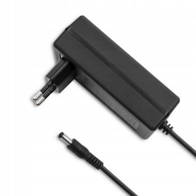 Qoltec Zasilacz wtyczkowy 25W 5V 5A 5.5*2.1